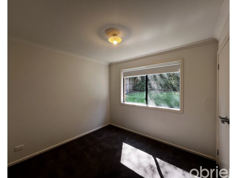 32 Sutherland Way, Drouin VIC 3818