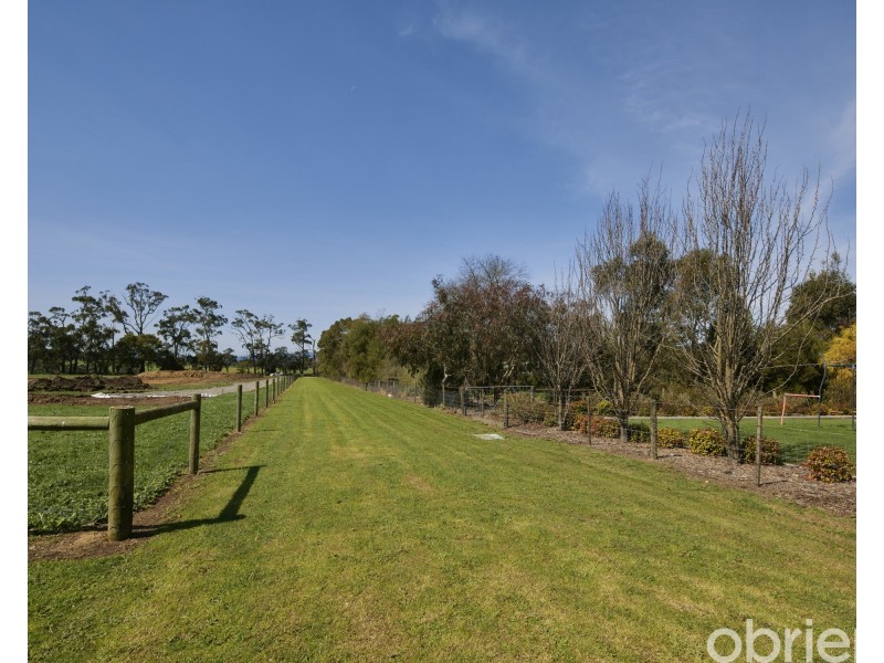 56 Streitbergs Road, Darnum VIC 3822