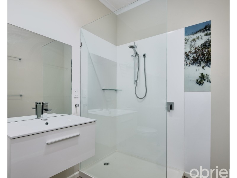 48 Wood Street, Drouin VIC 3818