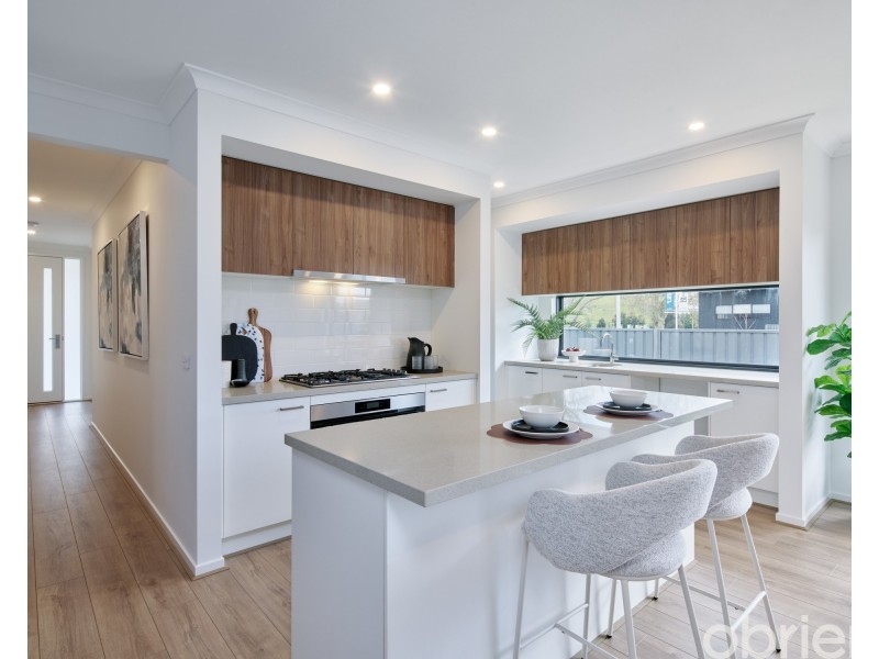 13 Bell Heather Boulevard, Warragul VIC 3820