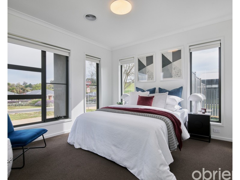 13 Bell Heather Boulevard, Warragul VIC 3820