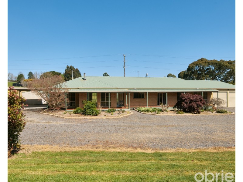 115 McGraths Track, Hernes Oak VIC 3825