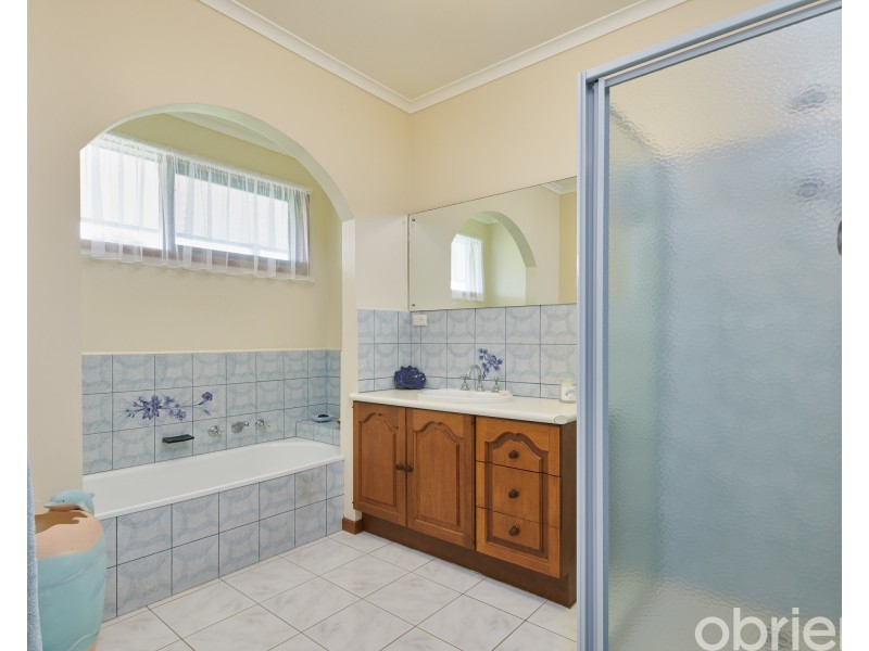 85 Twigg Lane, Drouin South VIC 3818