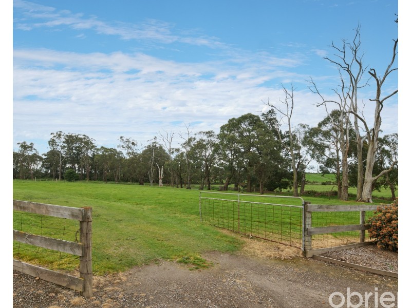 85 Twigg Lane, Drouin South VIC 3818