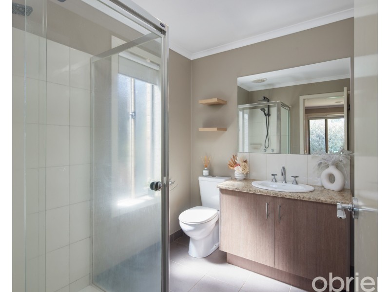 12 Eucalypt Court, Drouin VIC 3818