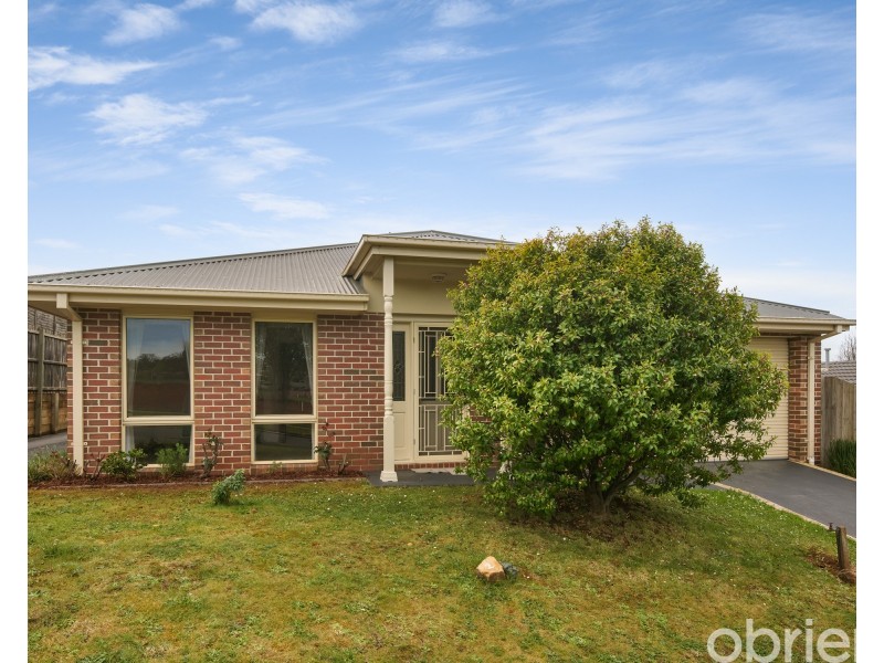 1/71 Victoria Street, Drouin VIC 3818