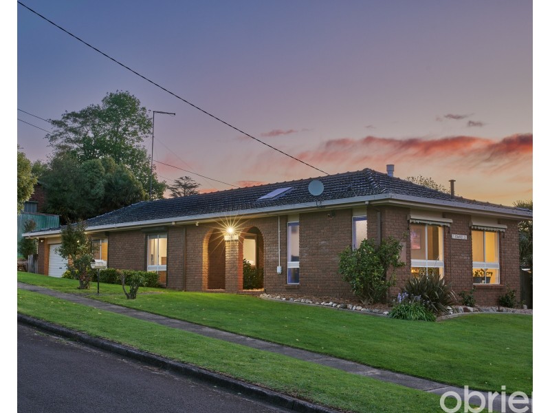 2 Edward Street, Drouin VIC 3818