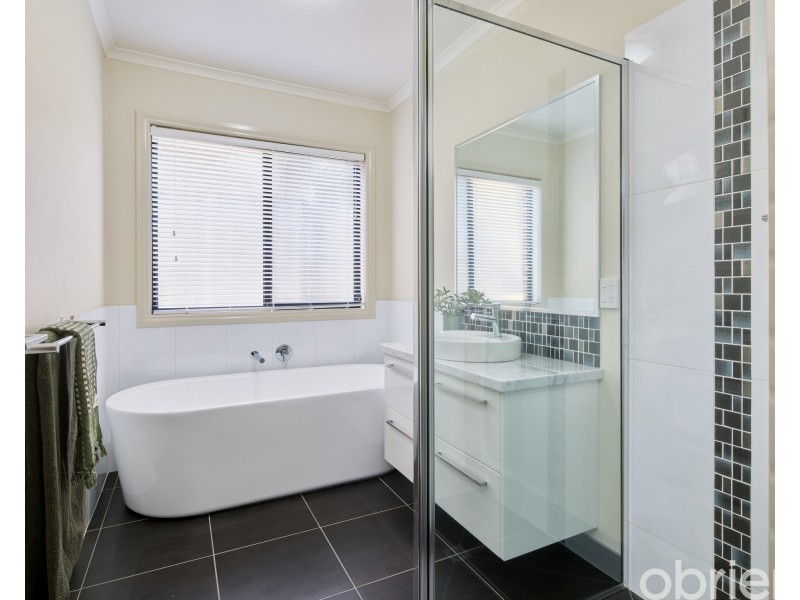 189 Twin Ranges Drive, Warragul VIC 3820