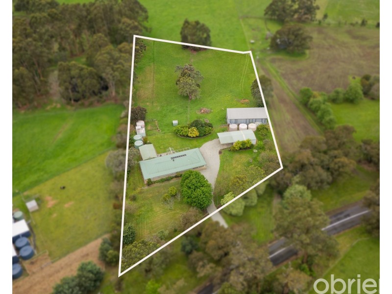 825 Main South Road, Drouin South VIC 3818
