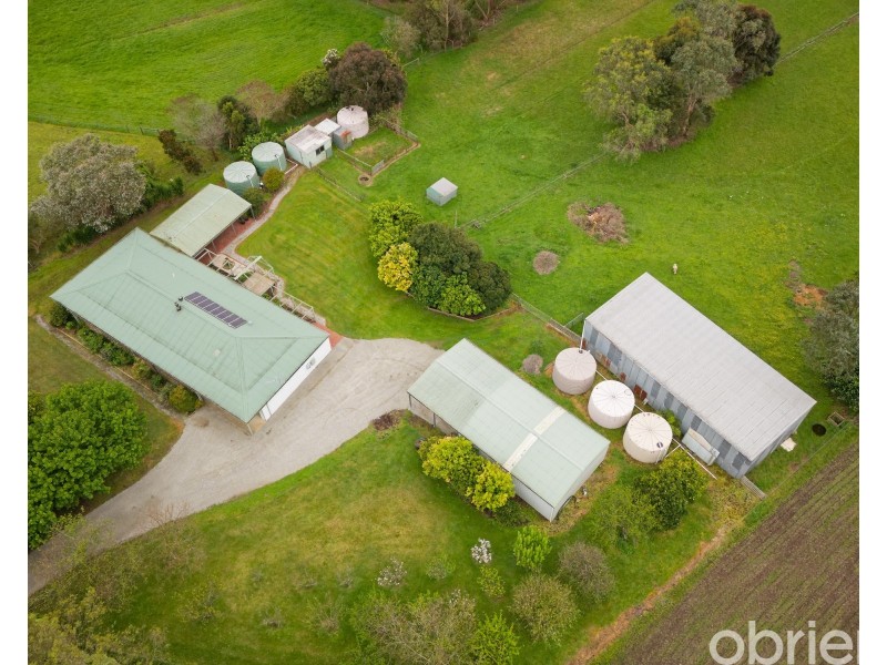 825 Main South Road, Drouin South VIC 3818