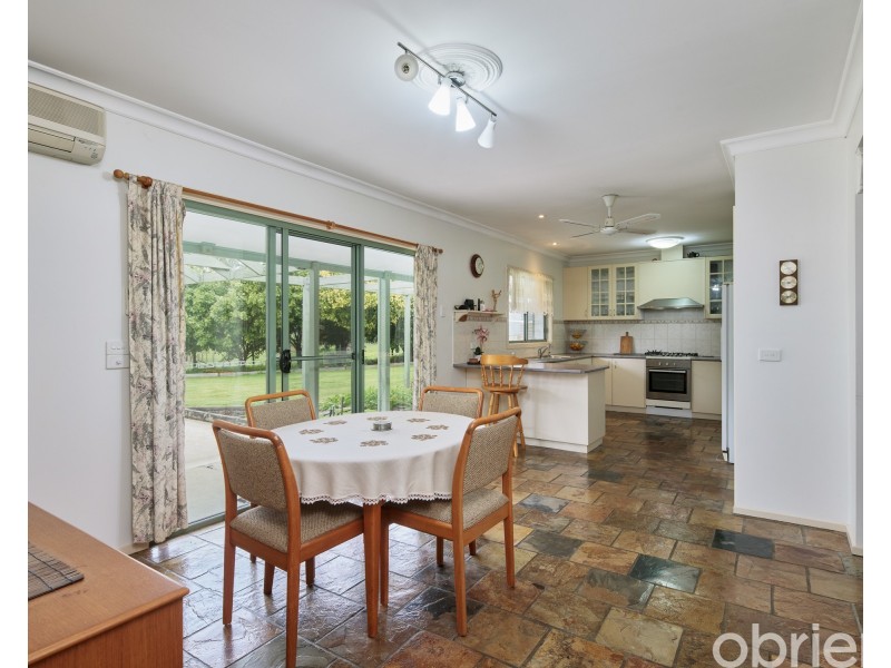 825 Main South Road, Drouin South VIC 3818
