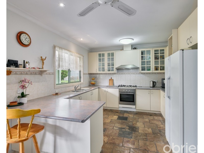 825 Main South Road, Drouin South VIC 3818
