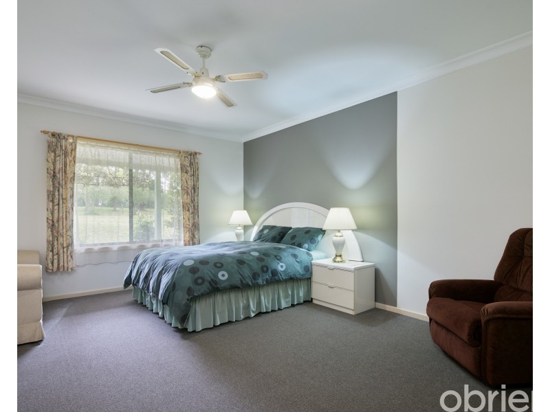 825 Main South Road, Drouin South VIC 3818