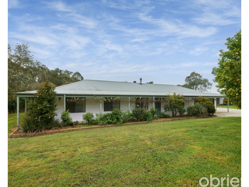 825 Main South Road, Drouin South VIC 3818