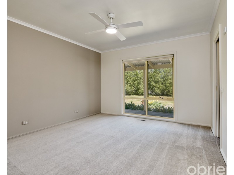 10 Carlile Court, Drouin VIC 3818