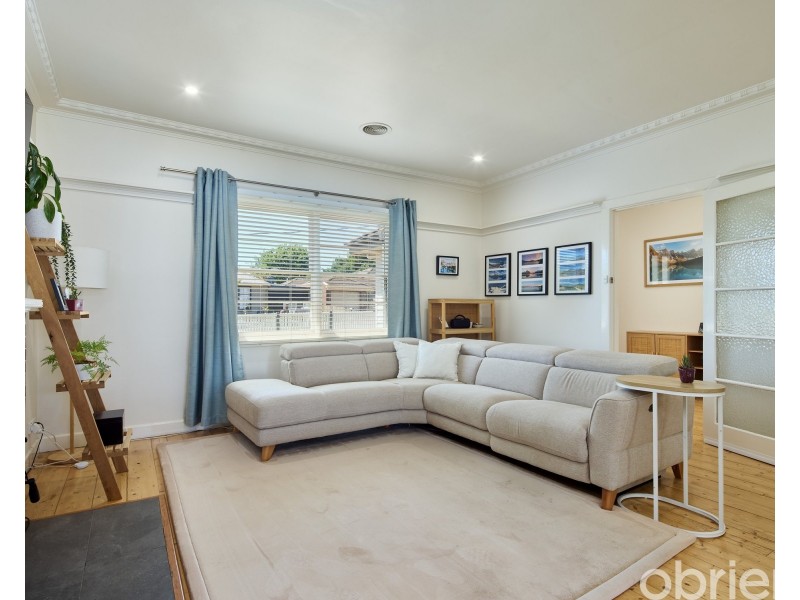 14 Caton Street, Warragul VIC 3820