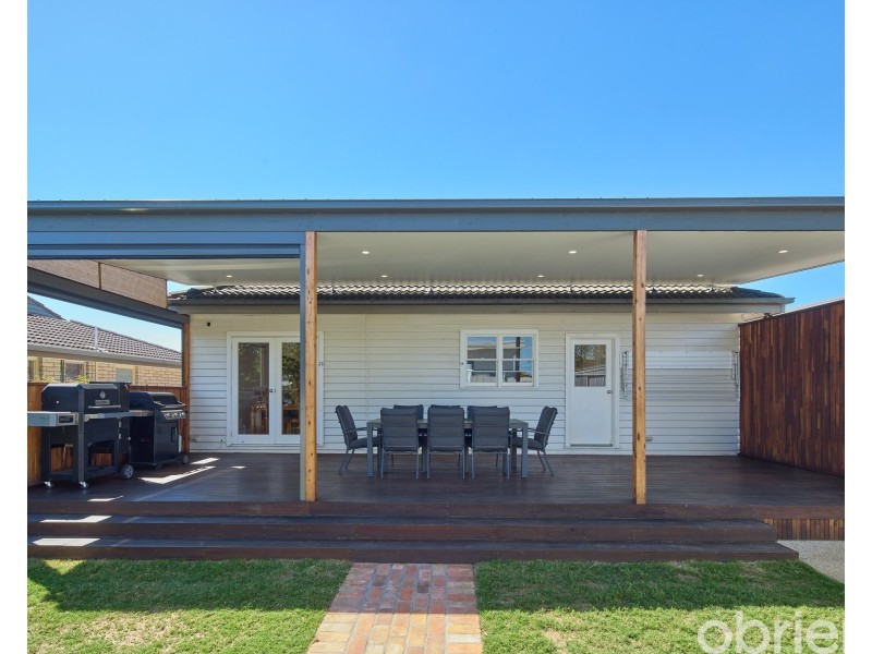 14 Caton Street, Warragul VIC 3820