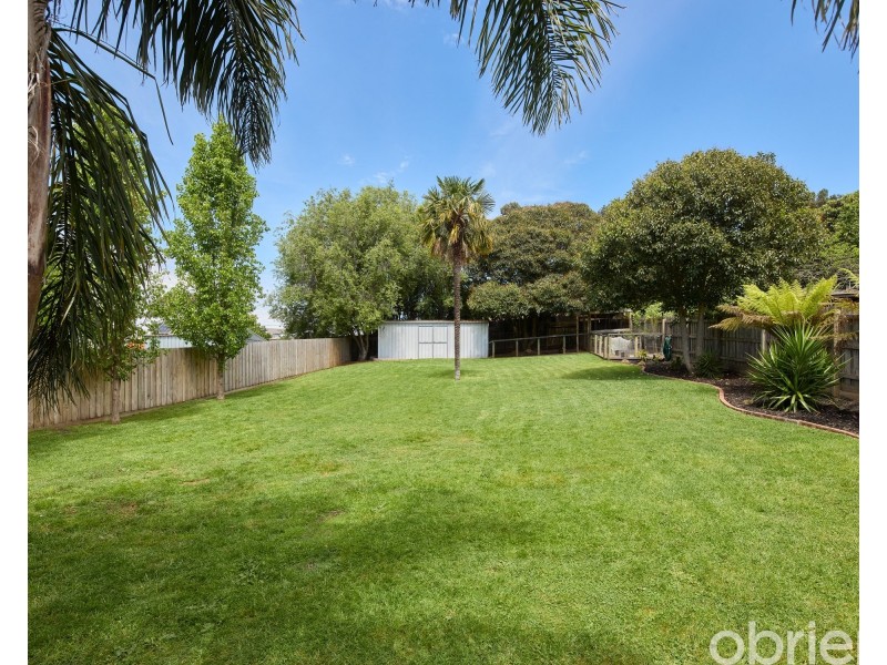 13 Landsborough Street, Warragul VIC 3820