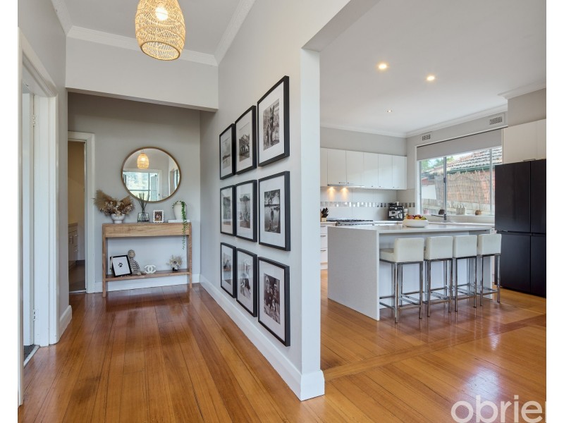 13 Landsborough Street, Warragul VIC 3820