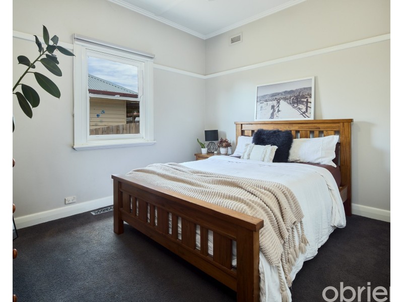 13 Landsborough Street, Warragul VIC 3820