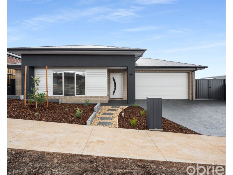 15 Regent Avenue, Warragul VIC 3820