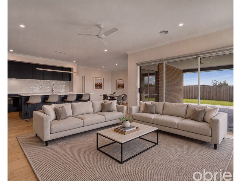 15 Regent Avenue, Warragul VIC 3820