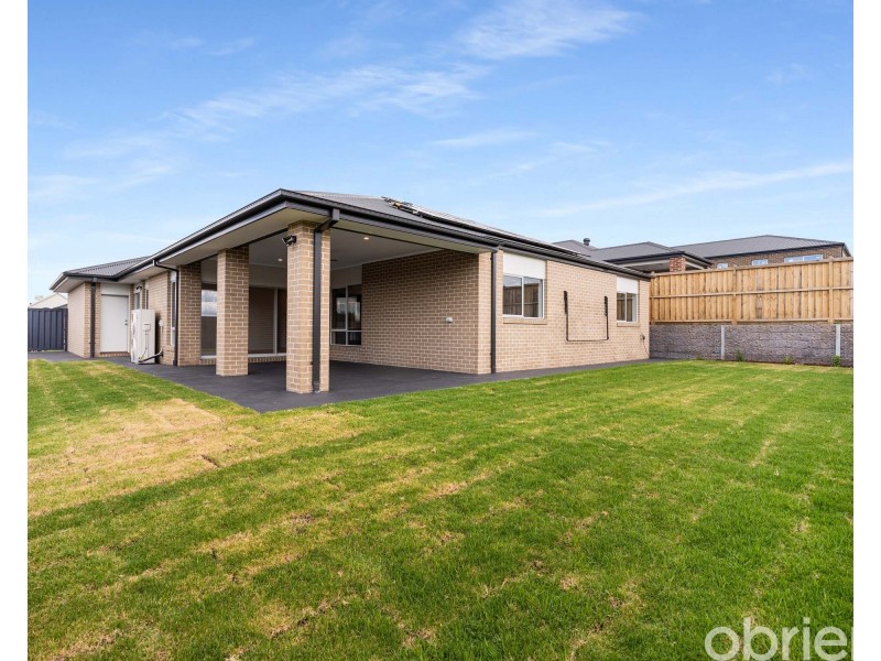 15 Regent Avenue, Warragul VIC 3820