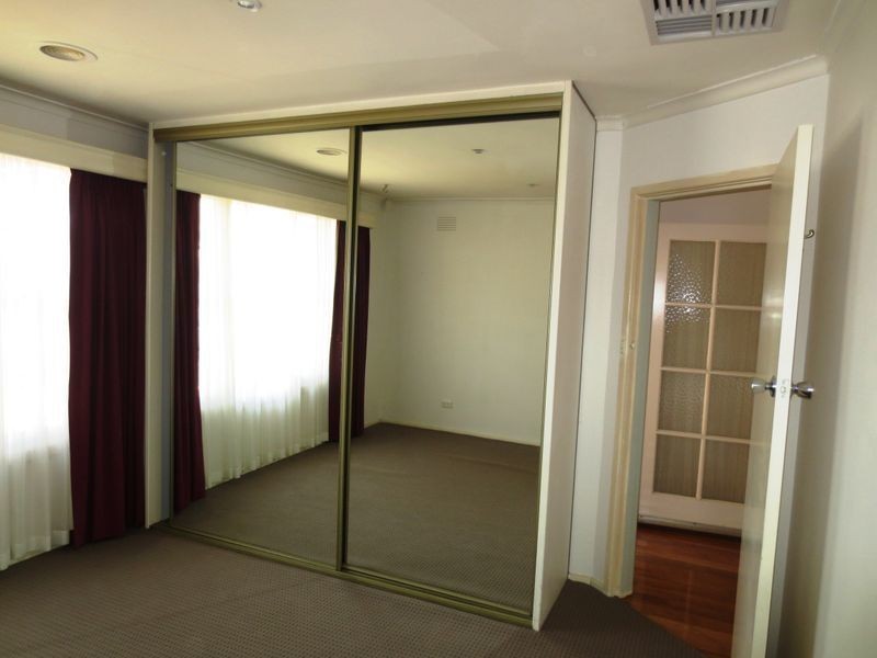 14 Hammond Street, Altona VIC 3018