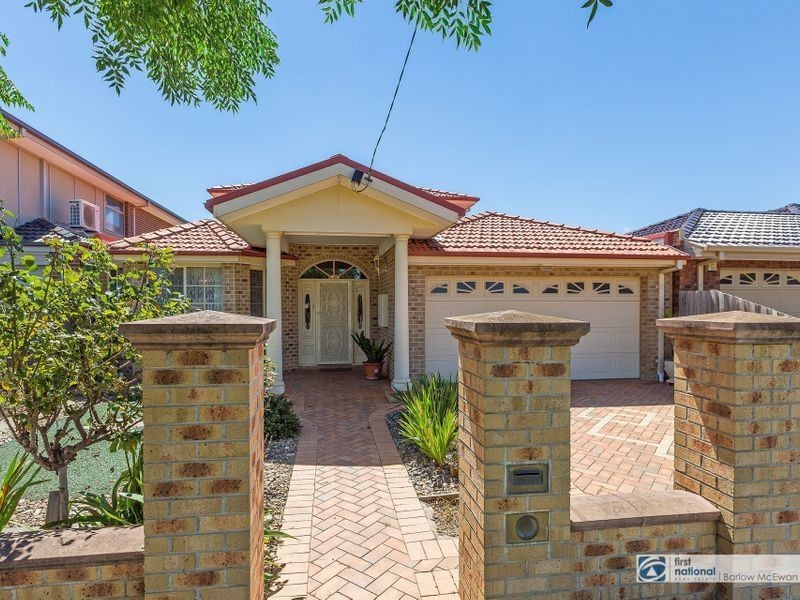 17 Spicer Boulevard, Altona Meadows VIC 3028