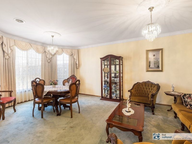 17 Spicer Boulevard, Altona Meadows VIC 3028