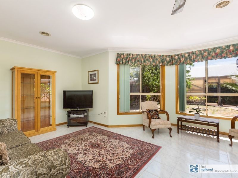 17 Spicer Boulevard, Altona Meadows VIC 3028