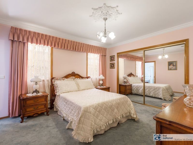 17 Spicer Boulevard, Altona Meadows VIC 3028