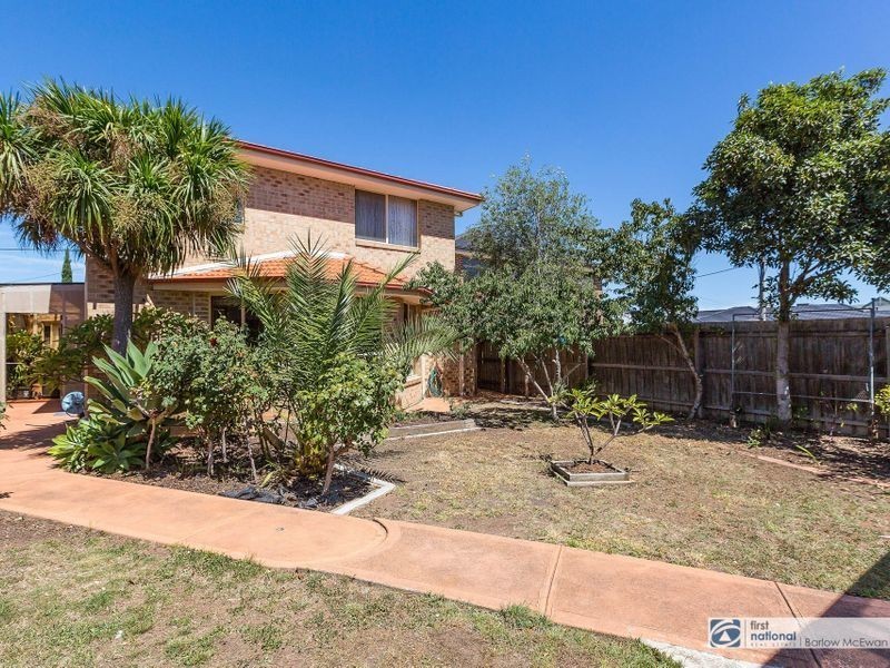 17 Spicer Boulevard, Altona Meadows VIC 3028