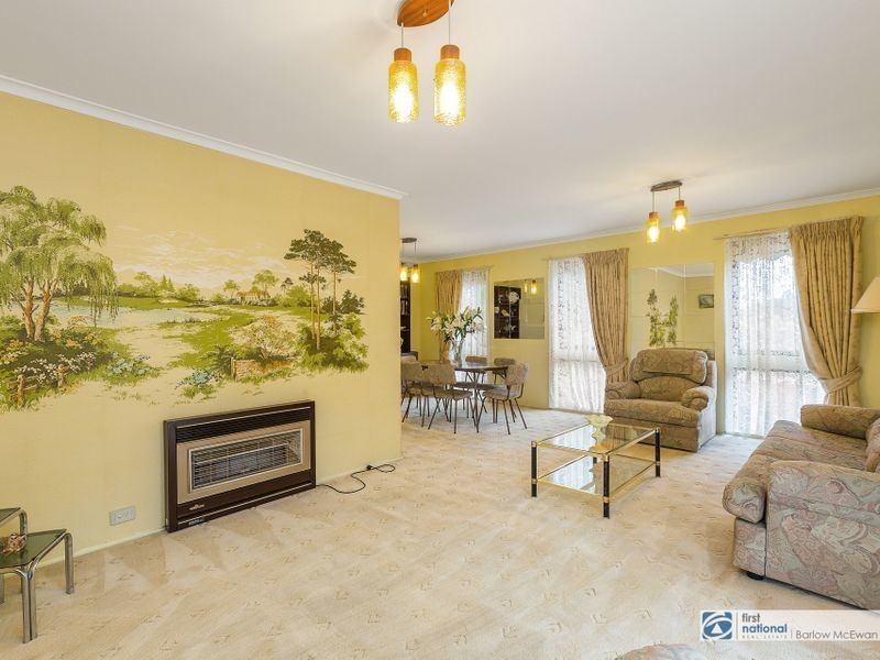 15 Merton Street, Altona Meadows VIC 3028