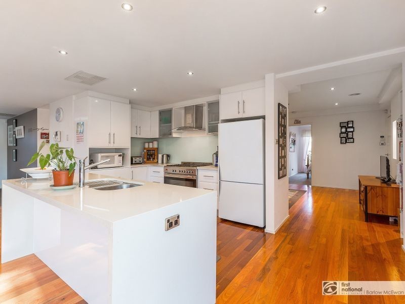 23 Neal Court, Altona North VIC 3025