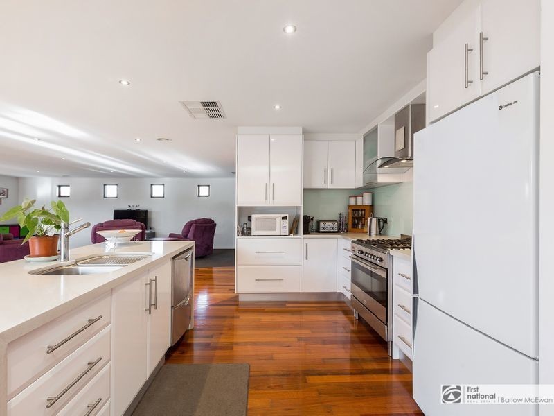 23 Neal Court, Altona North VIC 3025