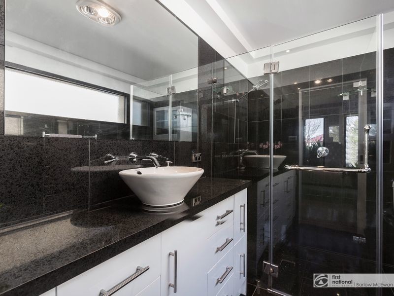 23 Neal Court, Altona North VIC 3025