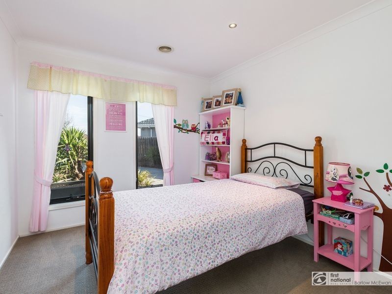 23 Neal Court, Altona North VIC 3025