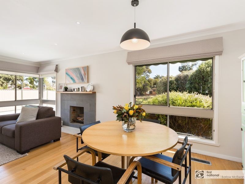 128 Grieve Parade, Altona VIC 3018