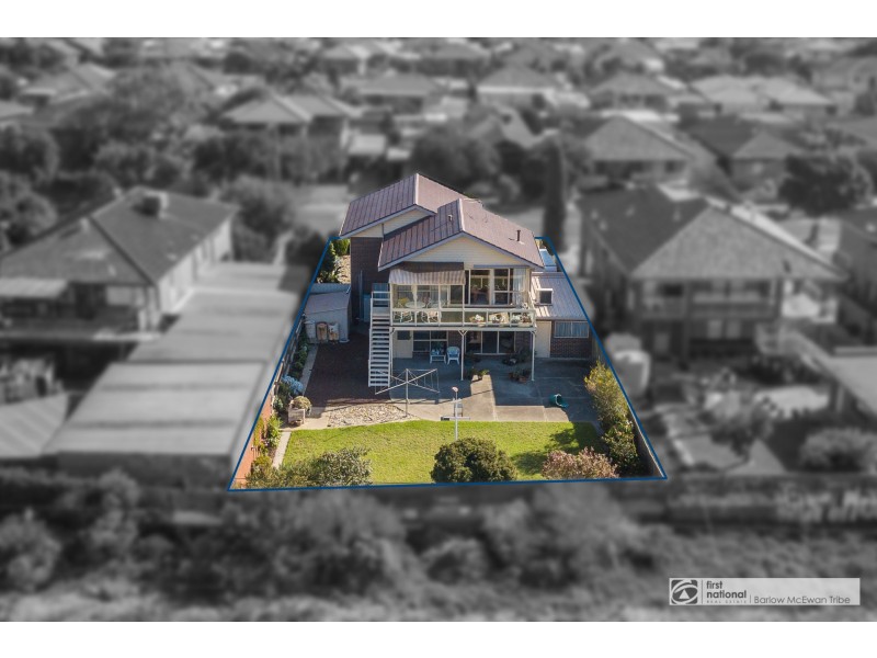 86 Simmons Drive, Seaholme VIC 3018