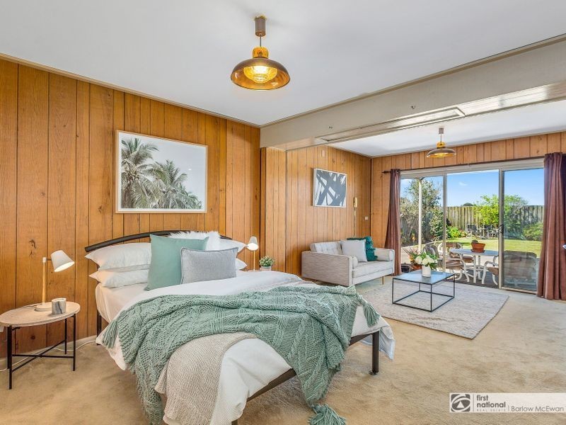 86 Simmons Drive, Seaholme VIC 3018