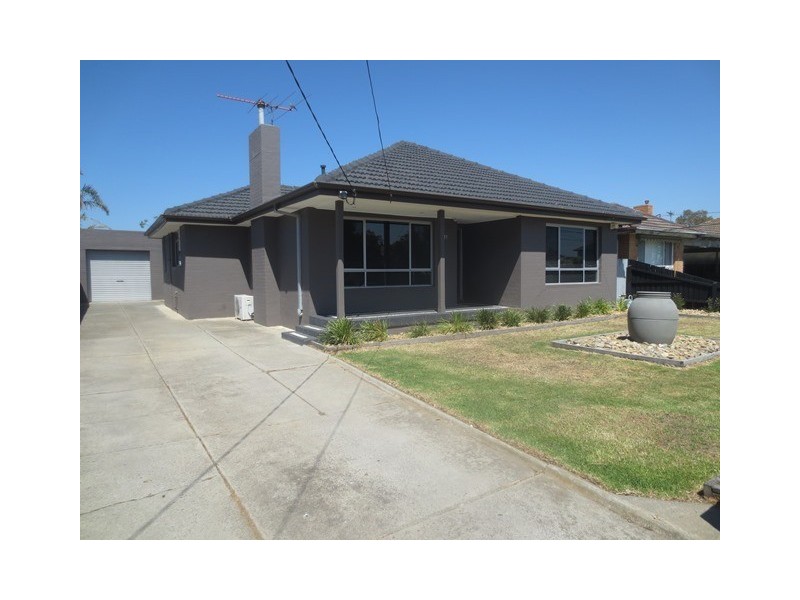 11 Finley Road, Altona VIC 3018