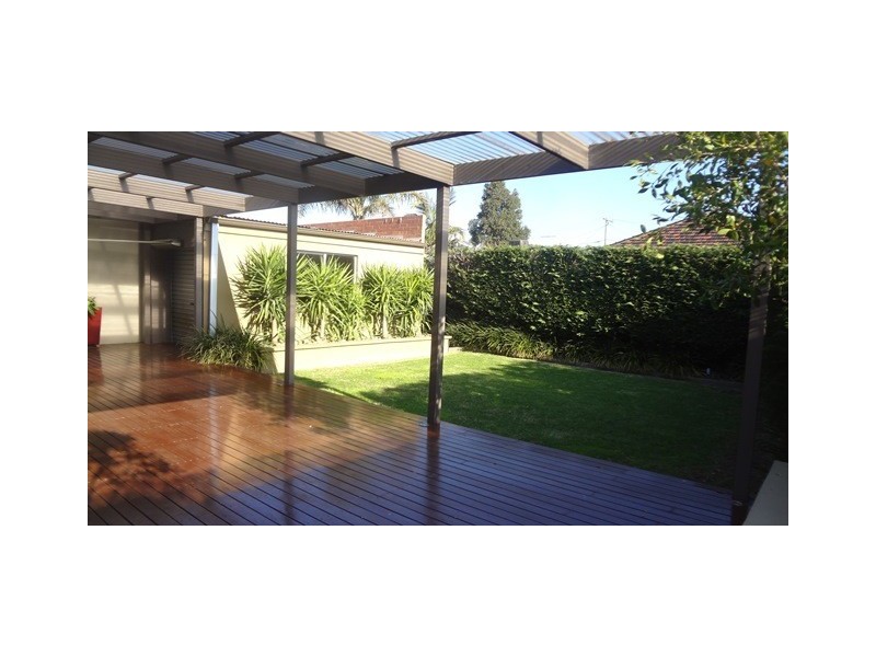 11 Finley Road, Altona VIC 3018