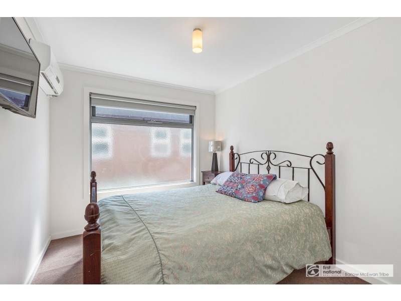 2/27-29 Millers Road, Altona VIC 3018