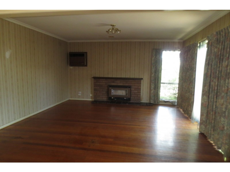 14 Chifley Avenue, Altona VIC 3018