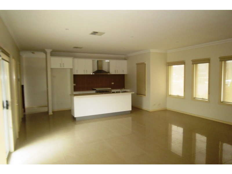 106 Blackshaws Road, South Kingsville VIC 3015