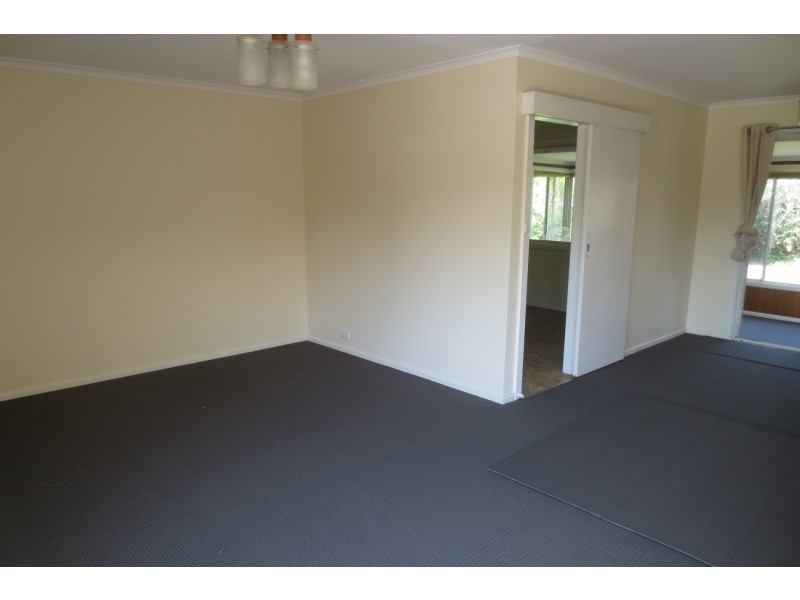50 Waters Drive, Altona VIC 3018