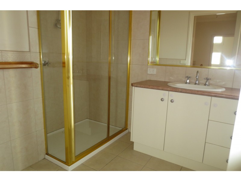 1/42 Blyth Street, Altona VIC 3018