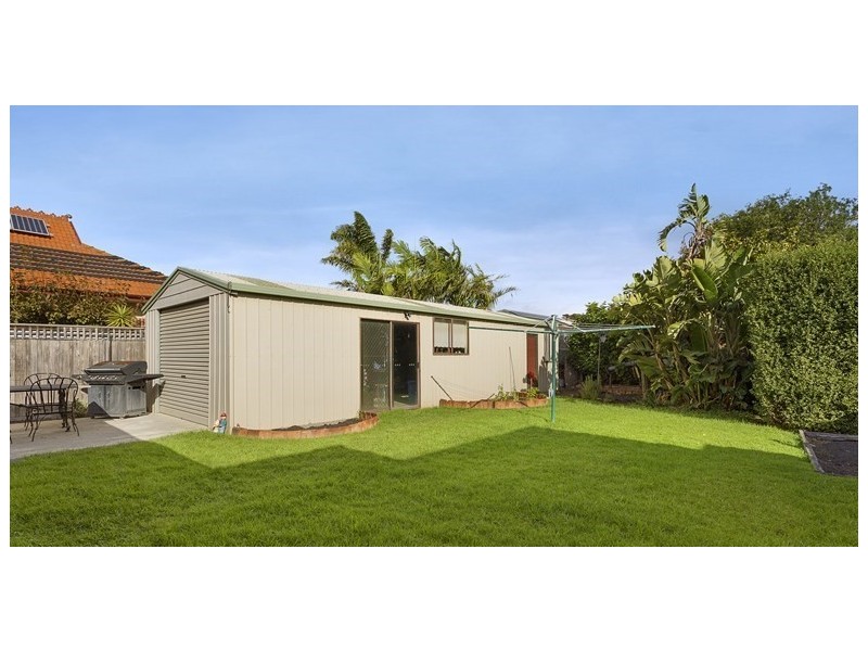 9 Wattle Grove, Seaholme VIC 3018