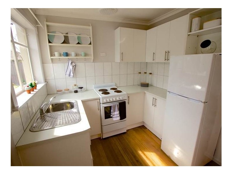 1/40 Chifley Avenue, Altona VIC 3018